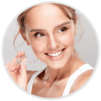 Straighten your teeth discreetly Invisalign Aligners